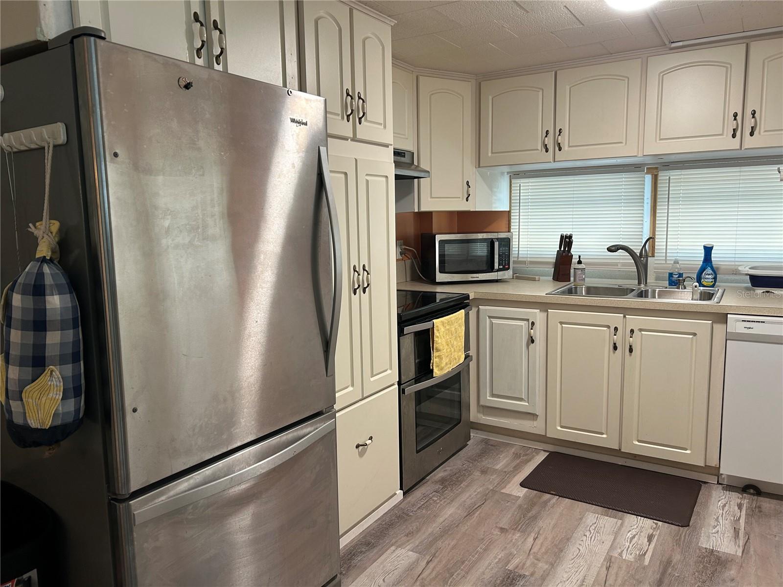 TRI-PAR ESTATES - Residential