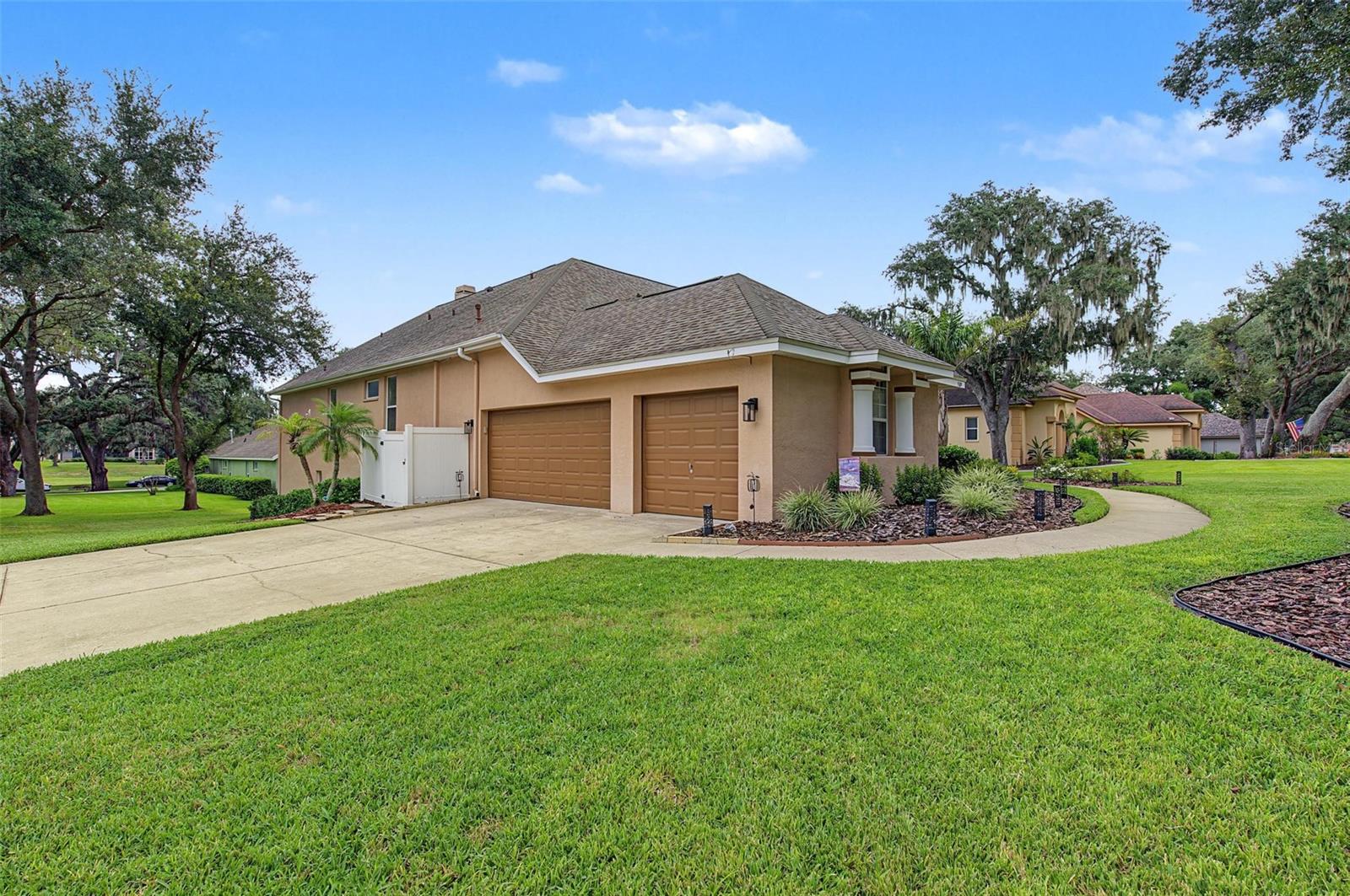 5109 SYLVAN OAKS DRIVE