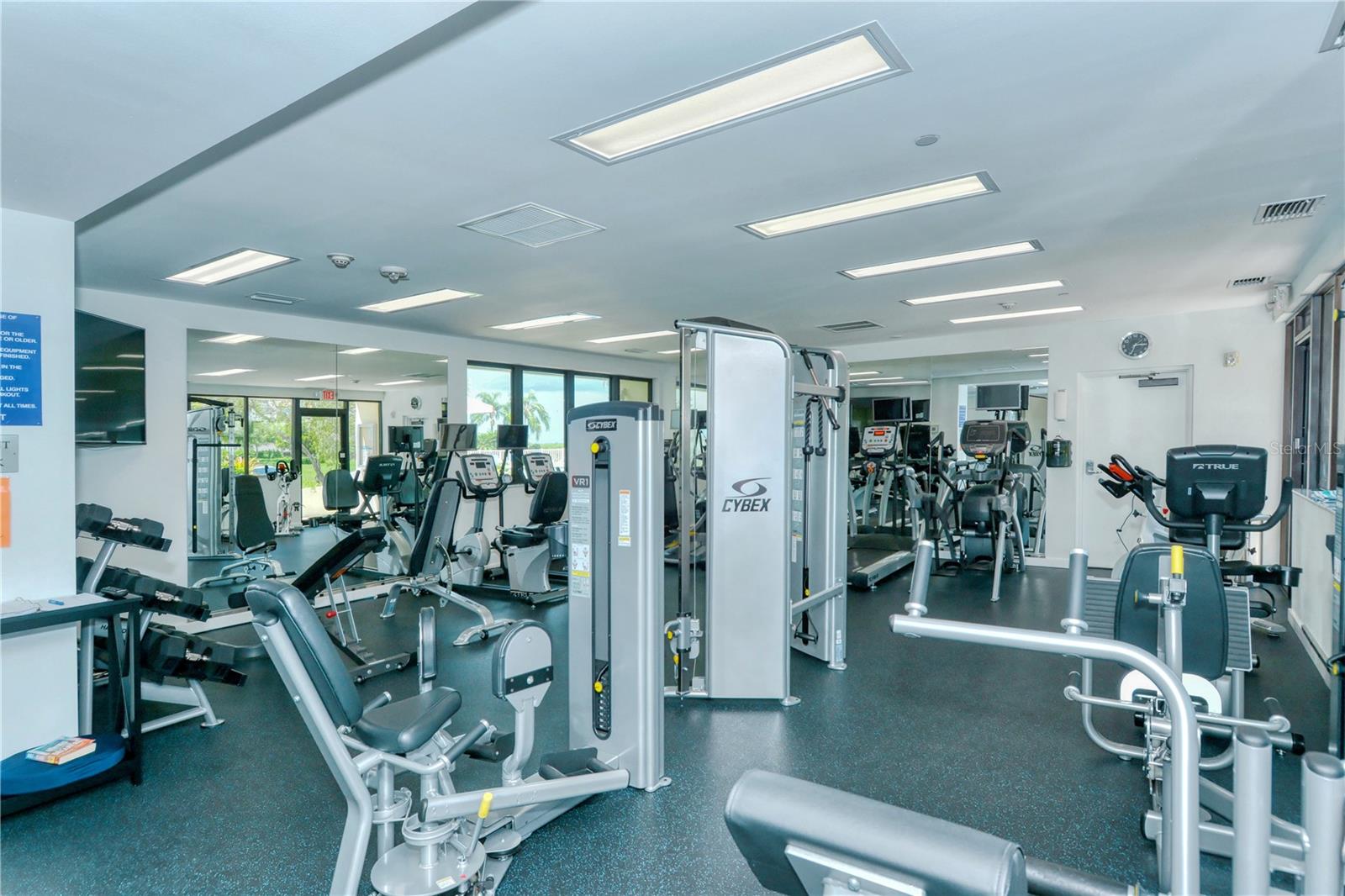 FAIRWAY BAY 1 - Residential