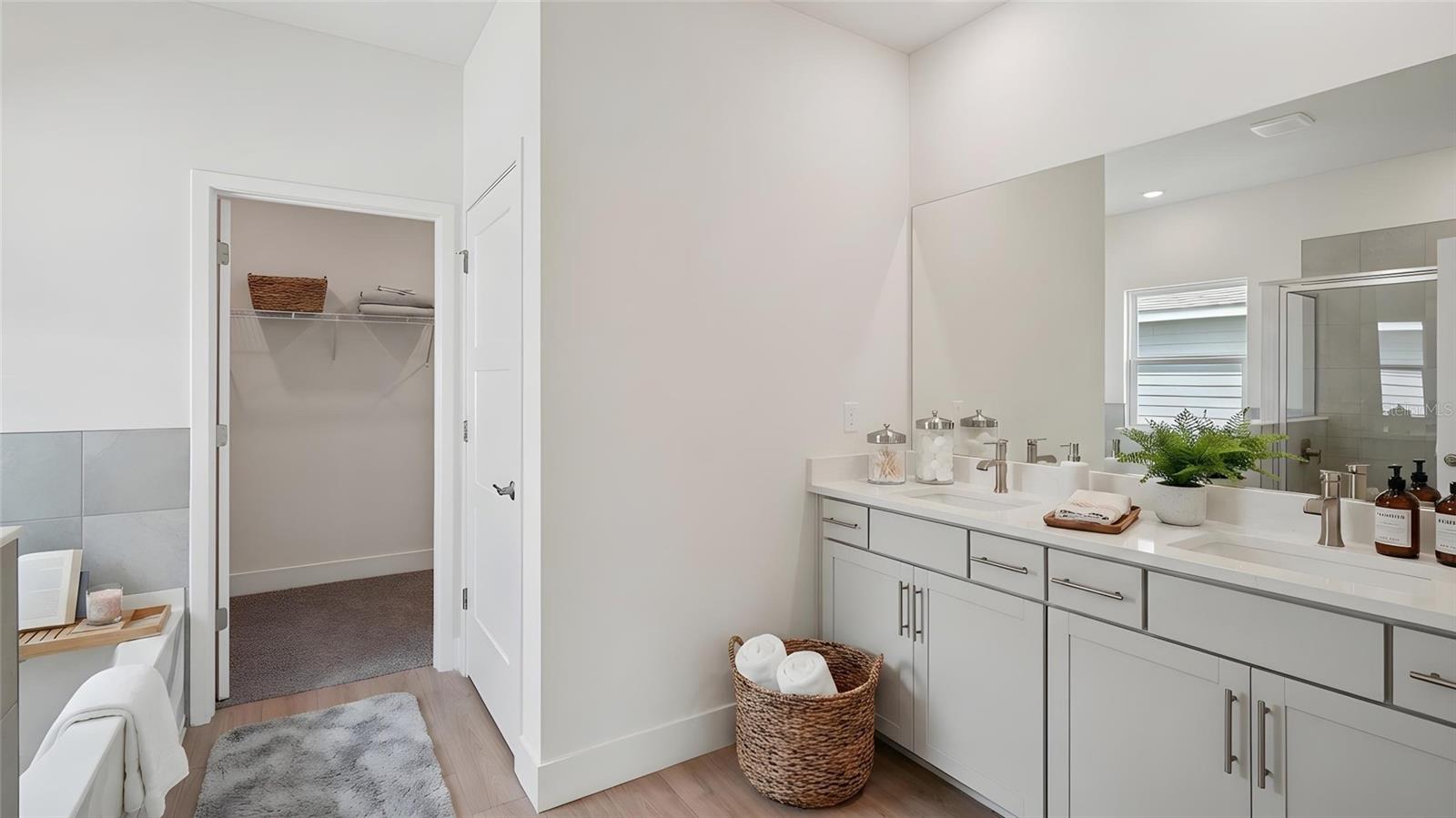 BRIARWOOD - Residential