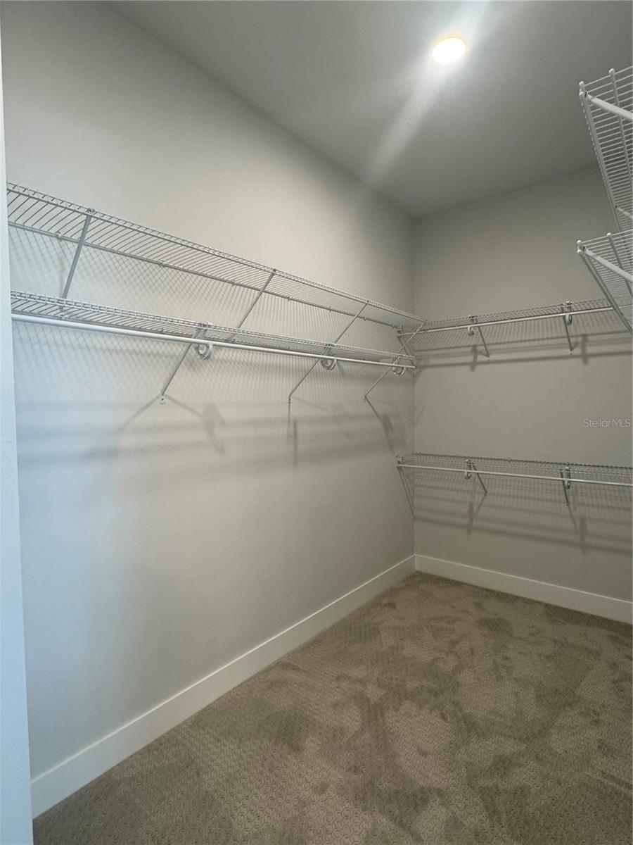 LAUREATE VILLAGE - Residential