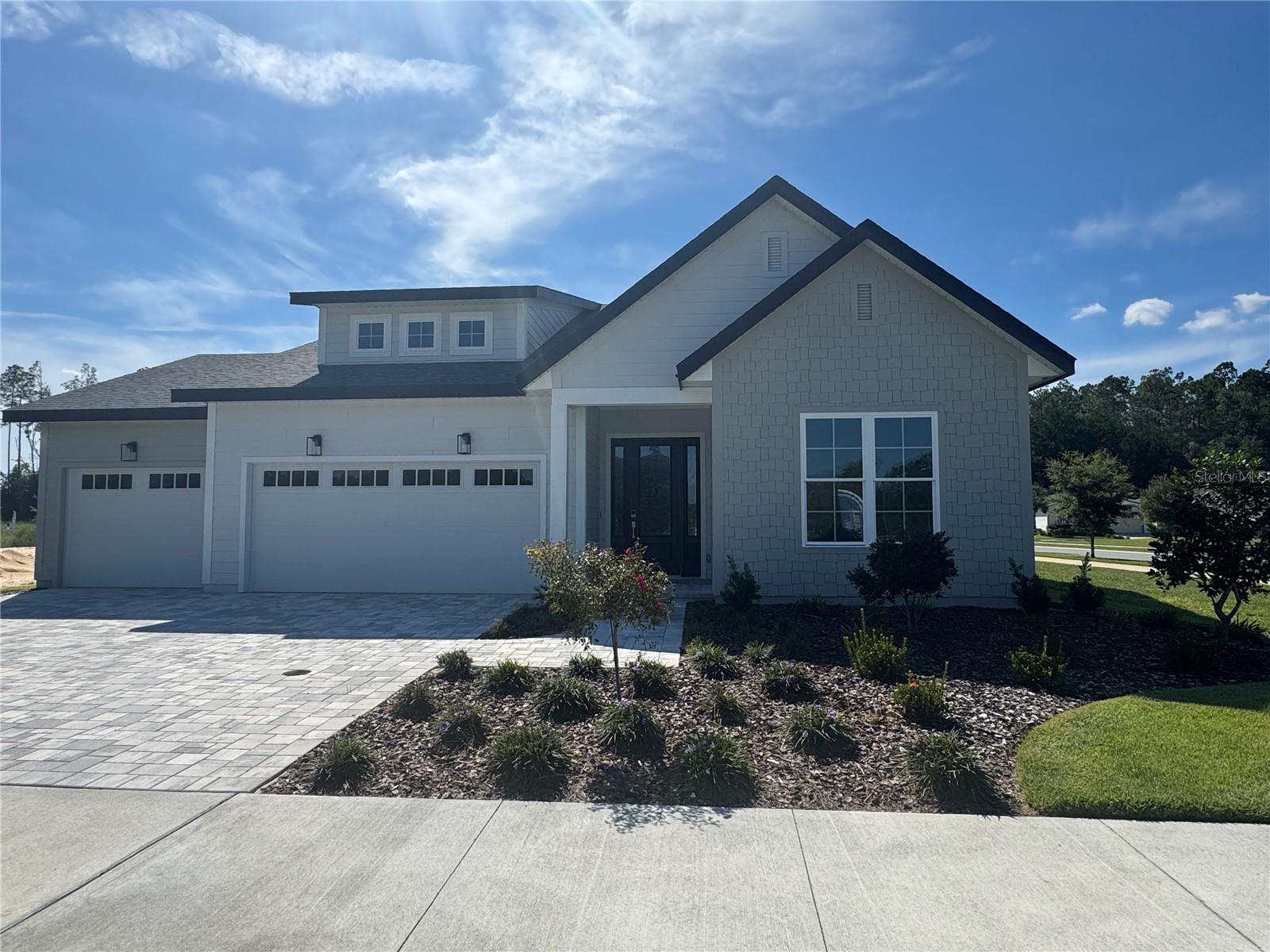 LAUREATE VILLAGE - Residential