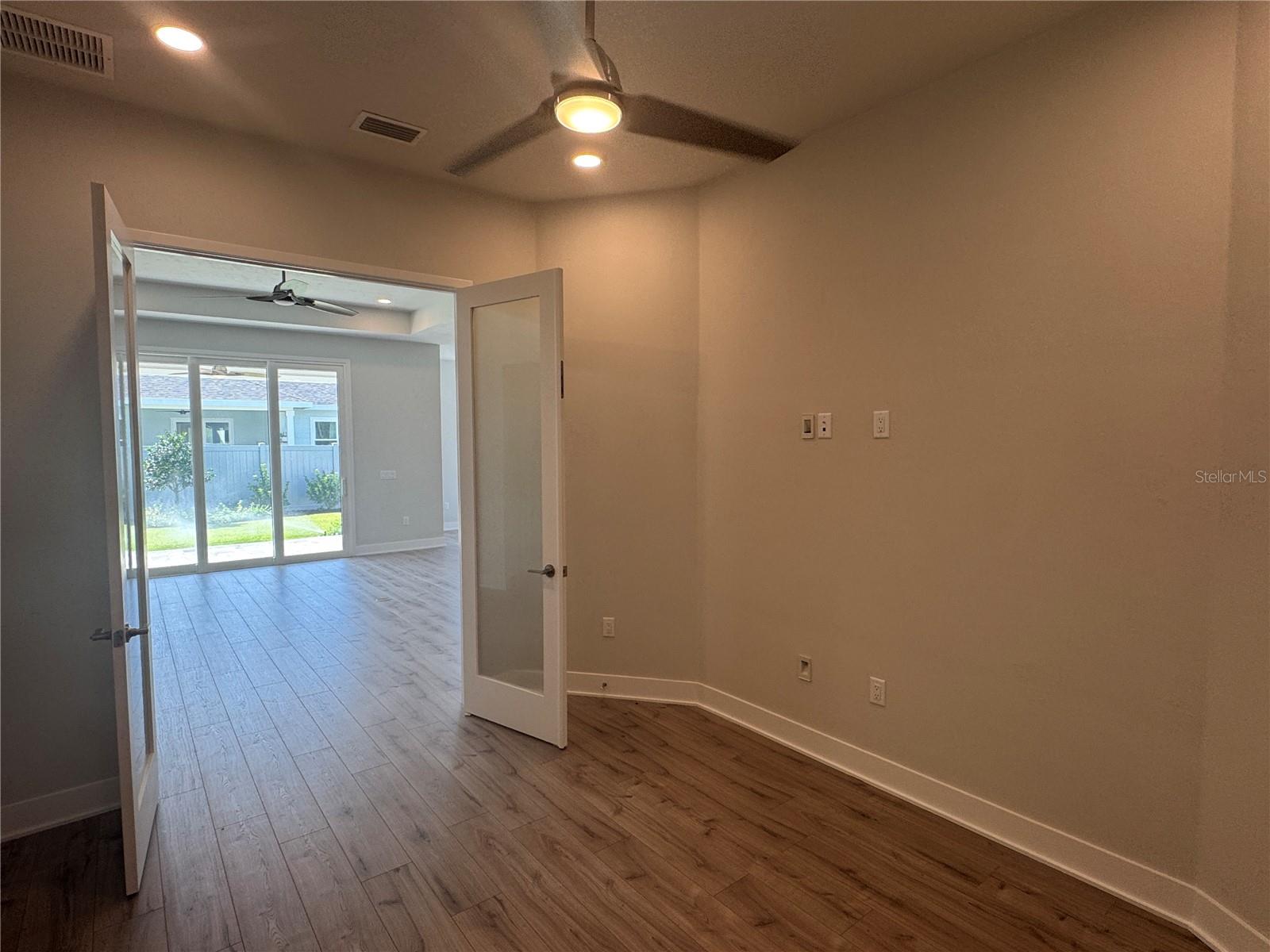 LAUREATE VILLAGE - Residential