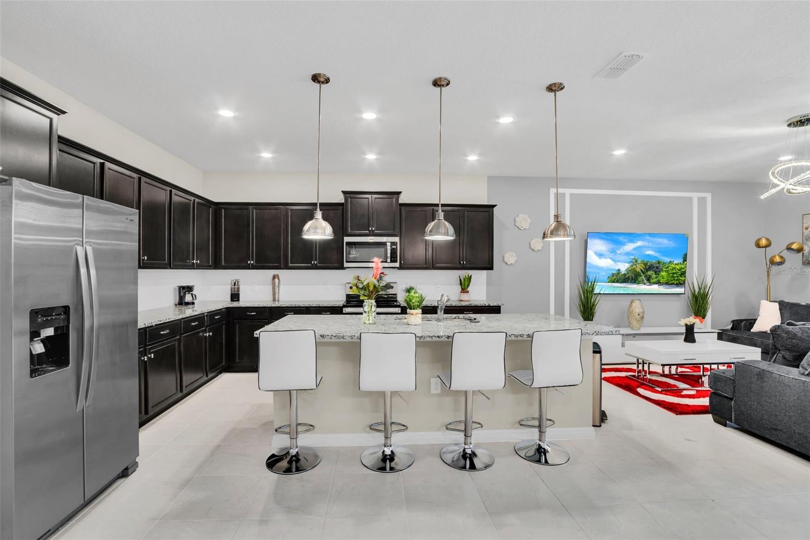 WINDSOR ISLAND PHASE 2A PB 187 PGS 31-34 LOT 436 - Residential