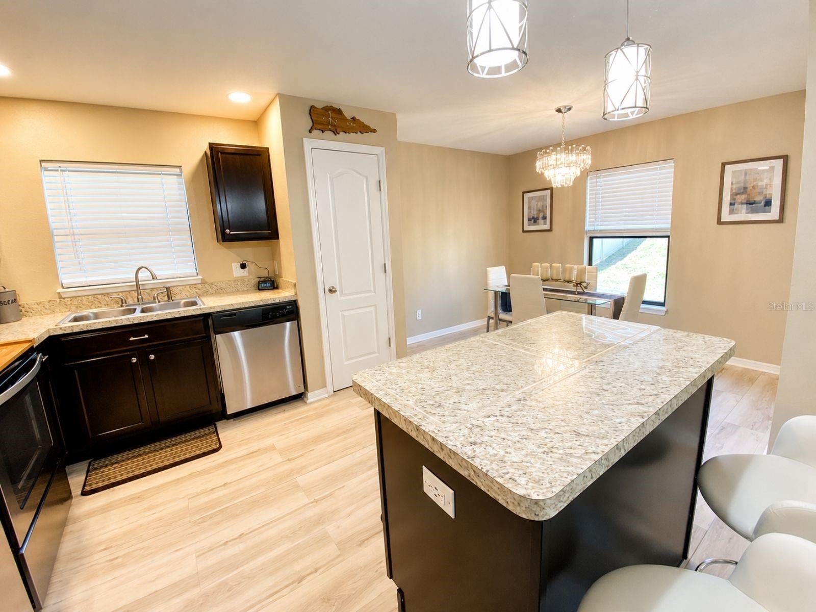 RIDGE DUNDEE - Residential