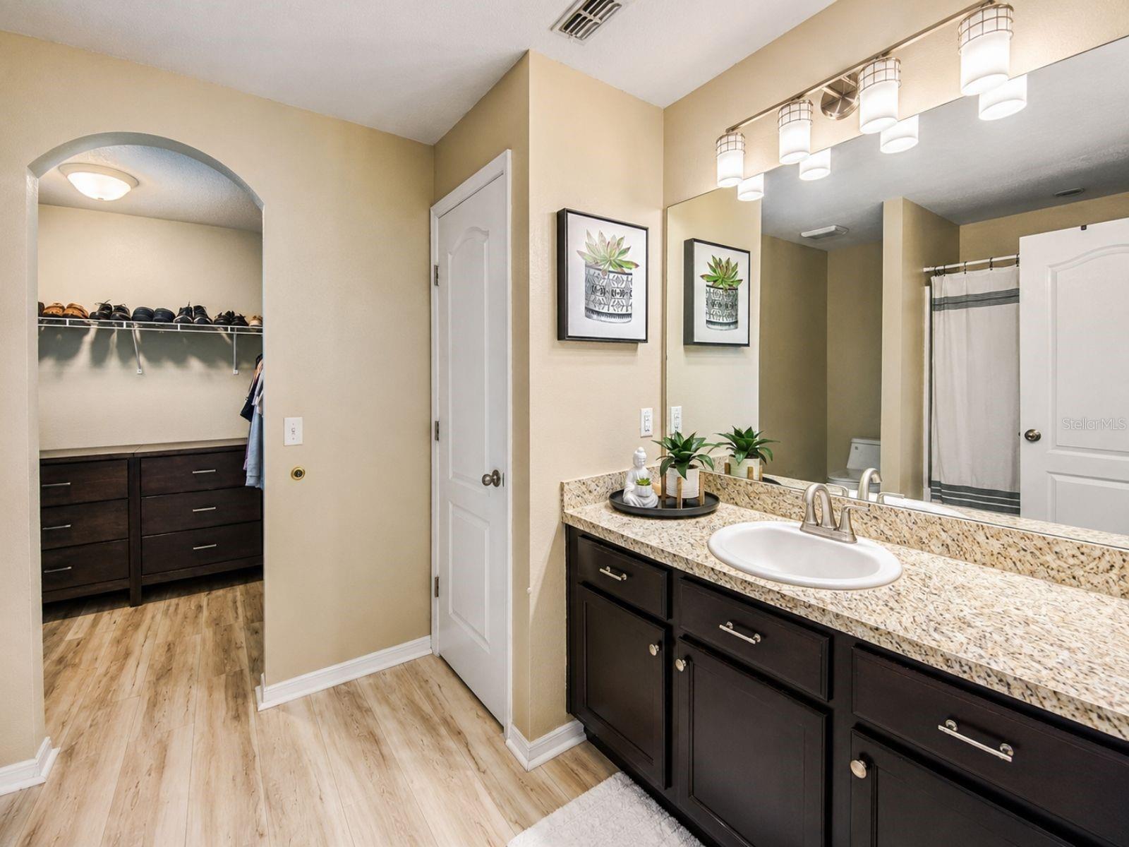 RIDGE DUNDEE - Residential