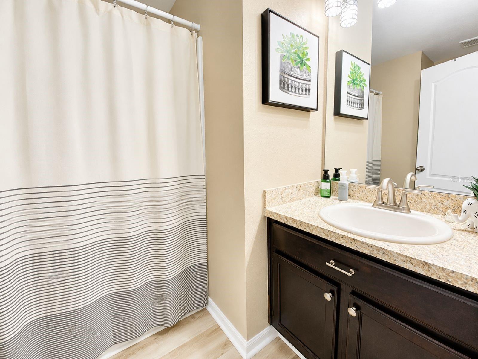 RIDGE DUNDEE - Residential