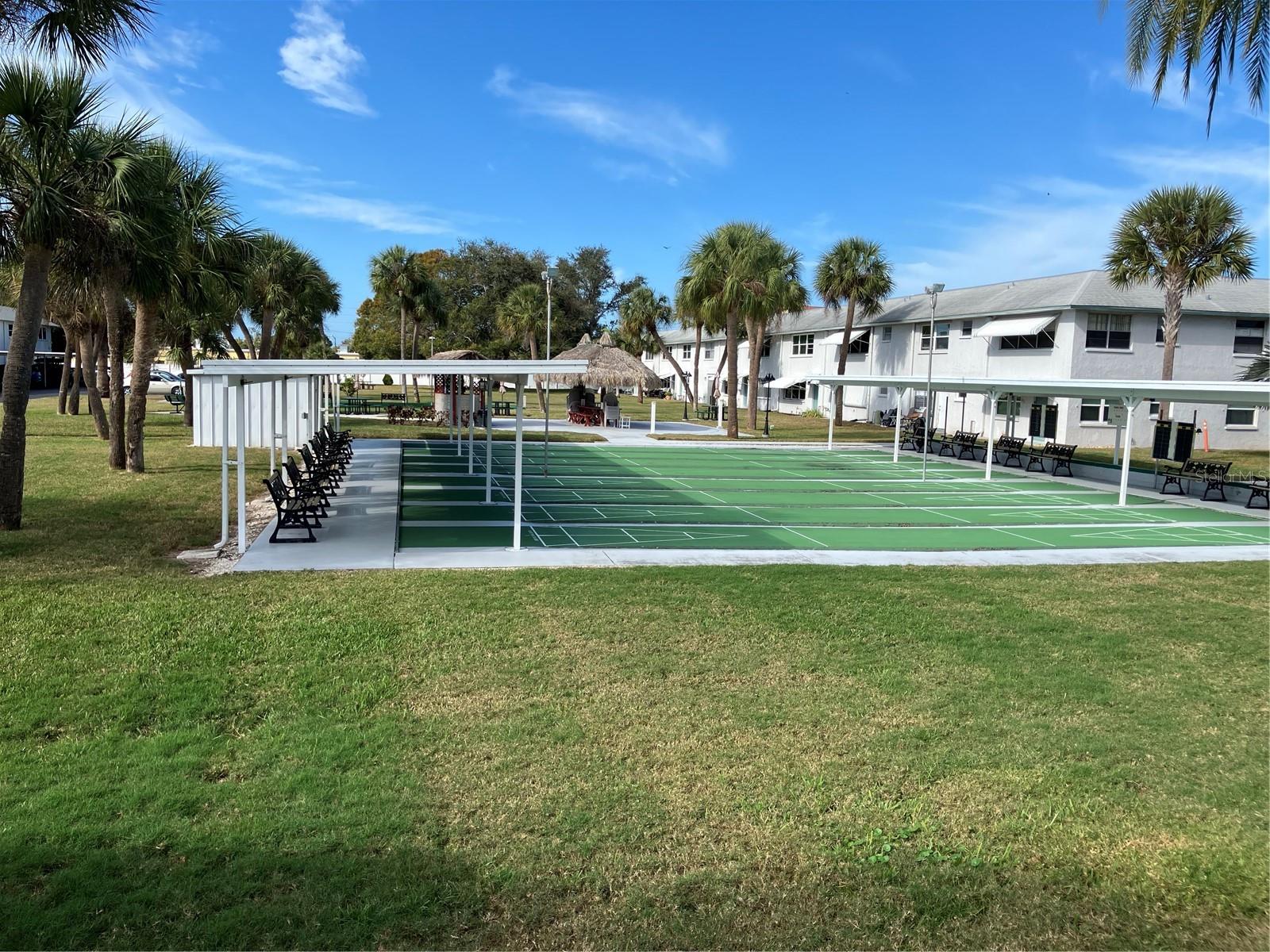 PARADISE SHORES - Residential