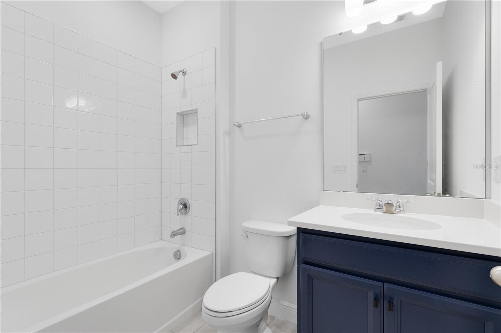 SUMMERDALE - Residential Lease