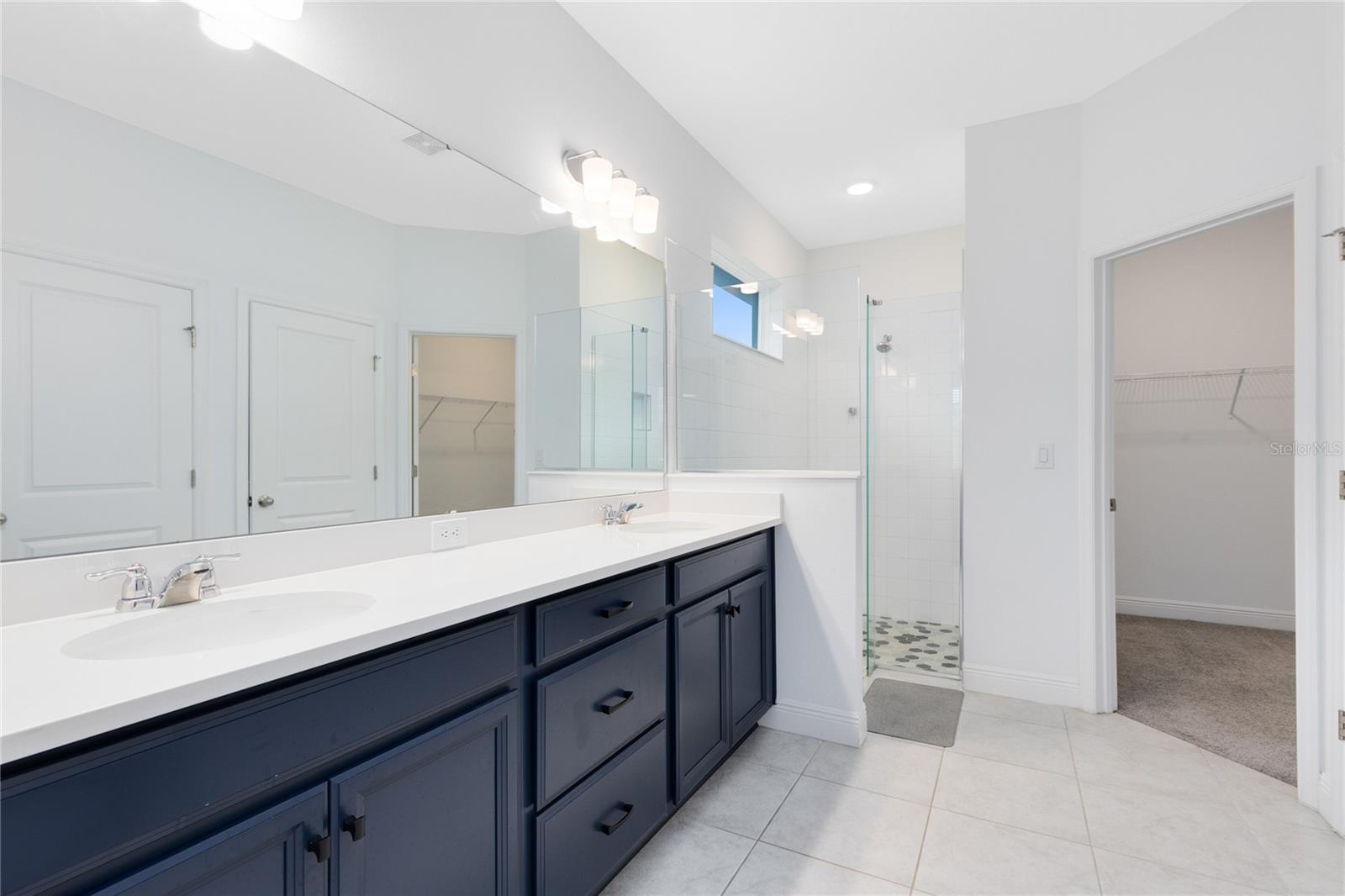 SUMMERDALE - Residential Lease