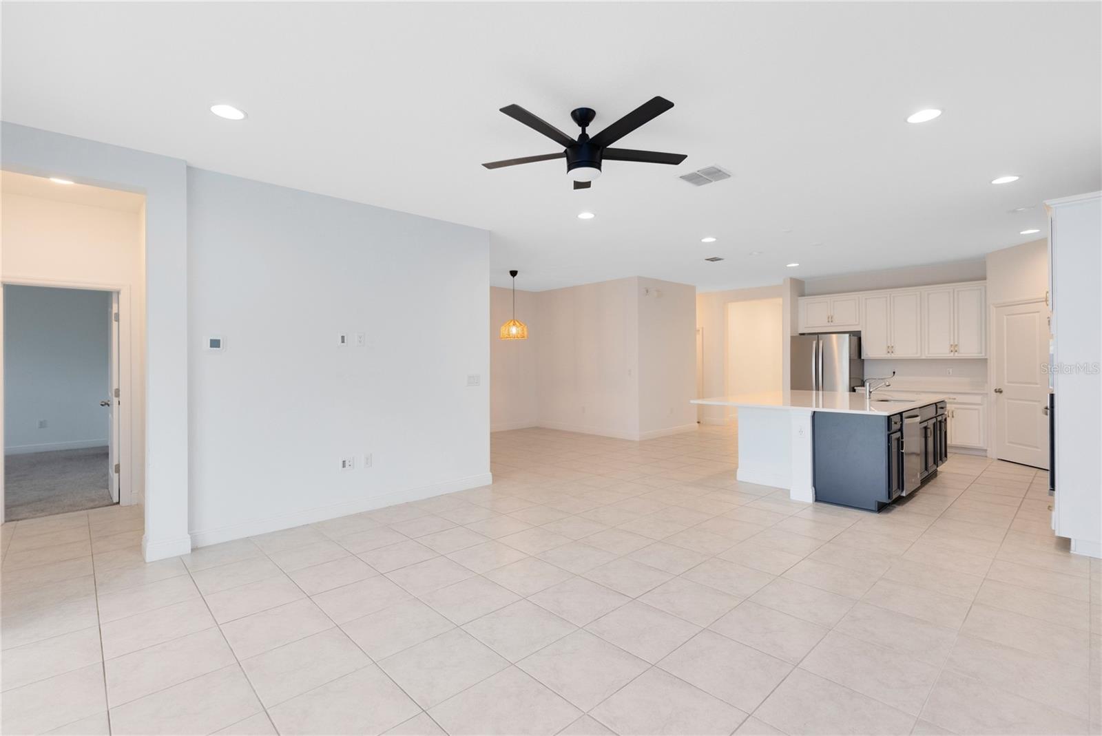 SUMMERDALE - Residential Lease