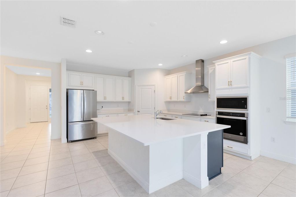 Photo of 19331 Banfield Place, Orlando, FL 32827 (MLS # O6366192)