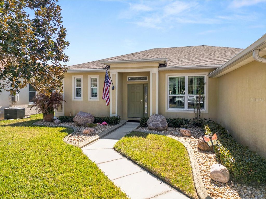 Photo of 3406 Fiddle Leaf Way, Lakeland, FL 33811 (MLS # L4959778)