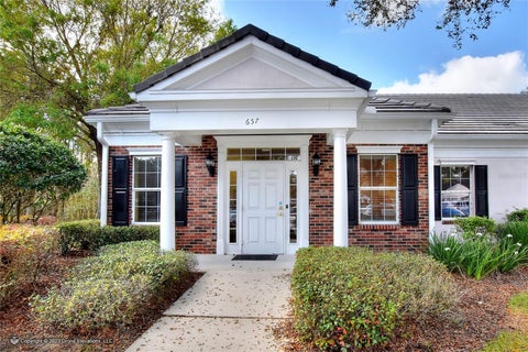 Photo of 657 W Lumsden Road, Brandon, FL 33511 (MLS # TB8537886)