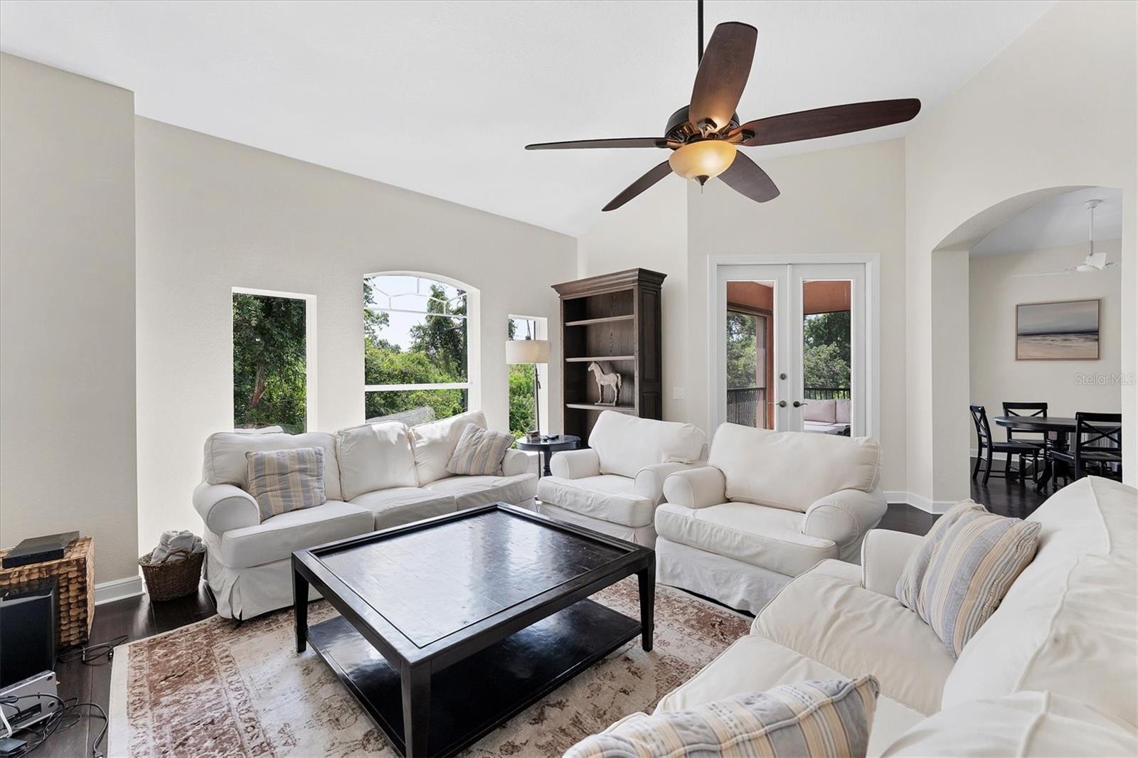 ACADEMY PARK PH II & III - Residential Lease