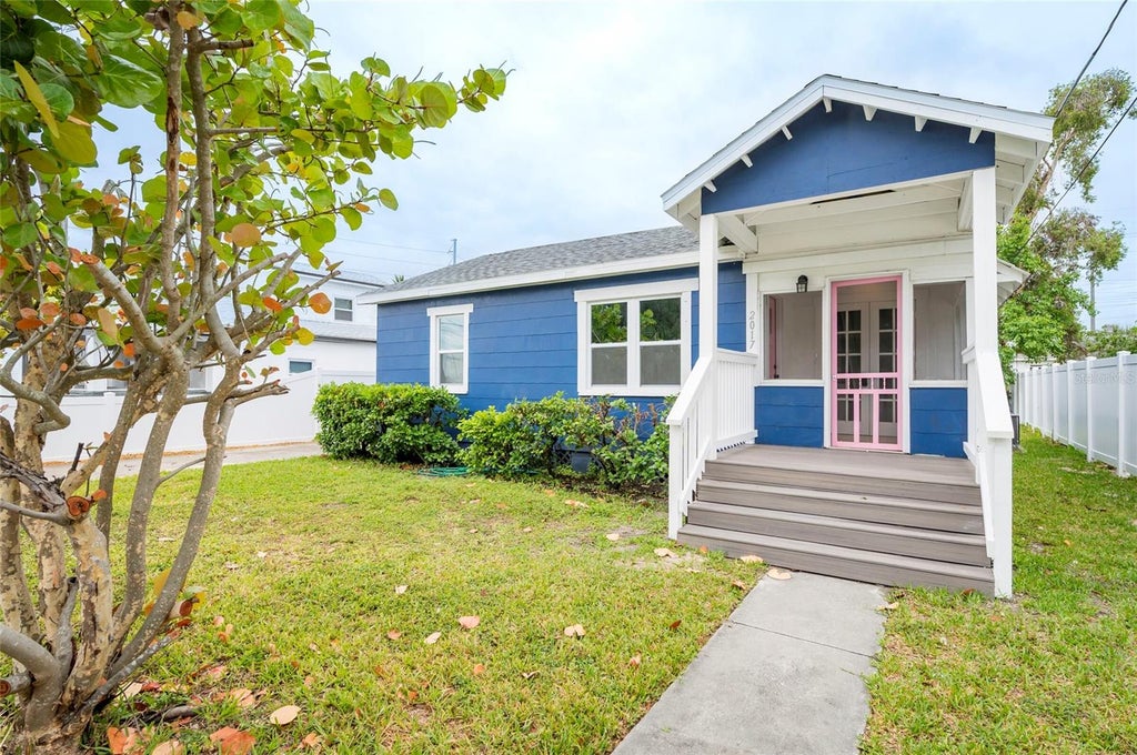 Photo of 2017 Oceanview Place, Tampa, FL 33605 (MLS # TB8555270)