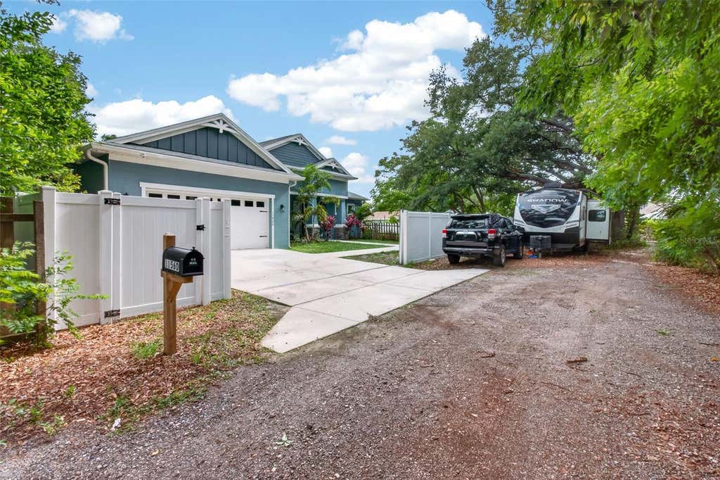 Photo of 11560 110th Avenue, Largo, FL 33778 (MLS # TB8515300)