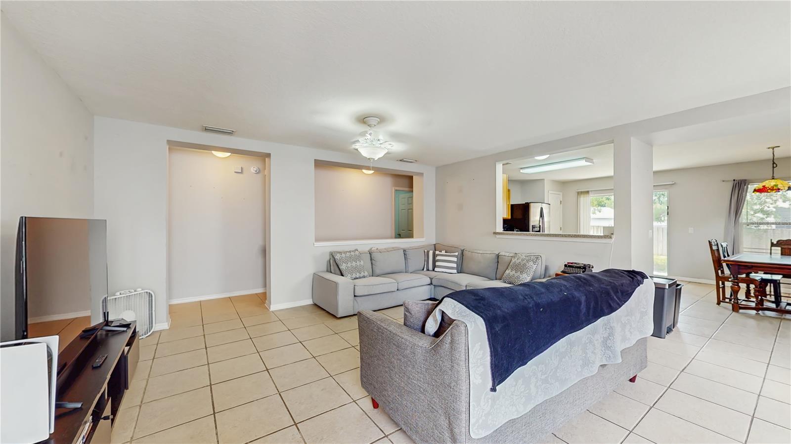 7337 HUNTERS GREENE CIRCLE