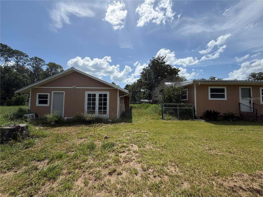 Photo of 9929 Factory Avenue, Hampton, FL 32044 (MLS # A4701307)