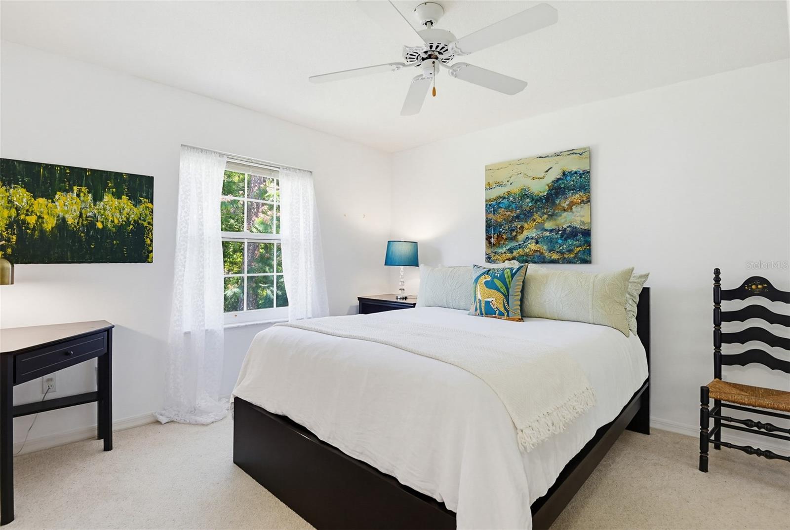 PINE LAKES - Residential