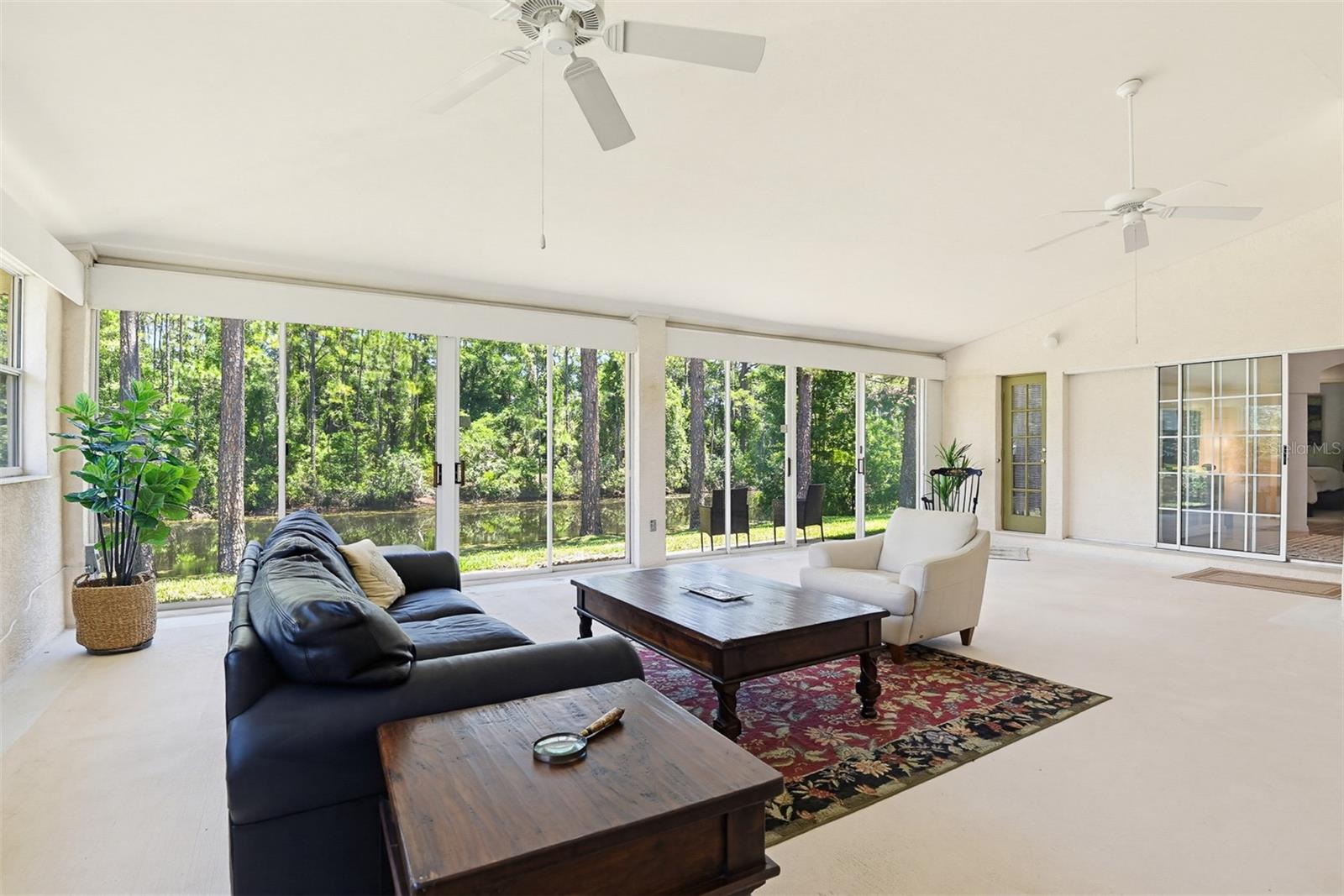 PINE LAKES - Residential
