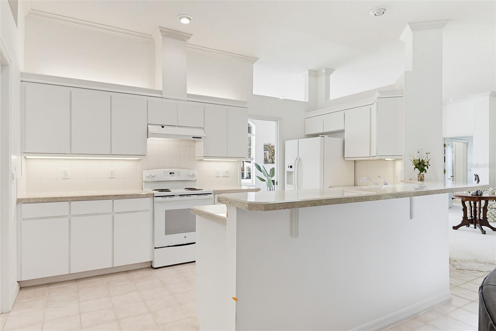 PINE LAKES - Residential
