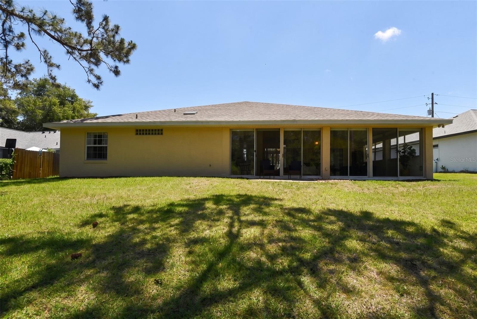 PINE LAKES - Residential