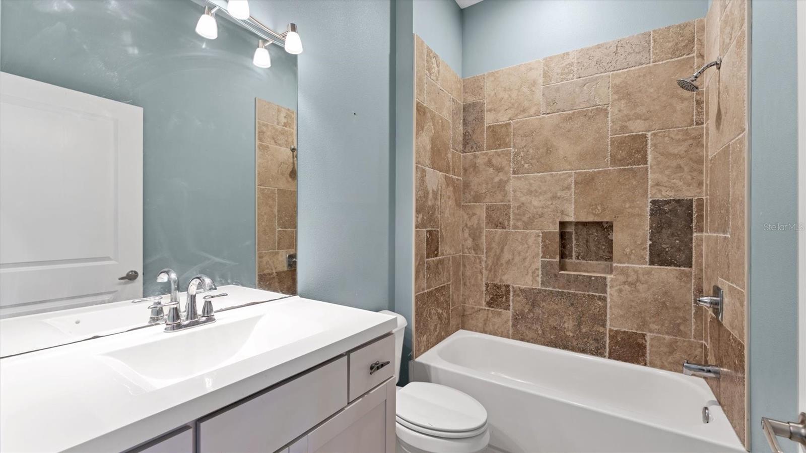 OAK FORD GOLF CLUB - Residential