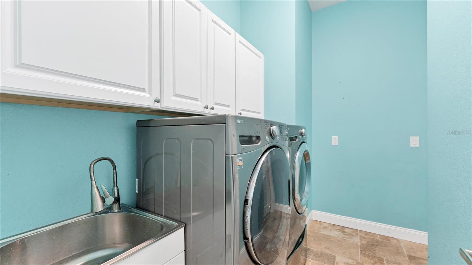 OAK FORD GOLF CLUB - Residential