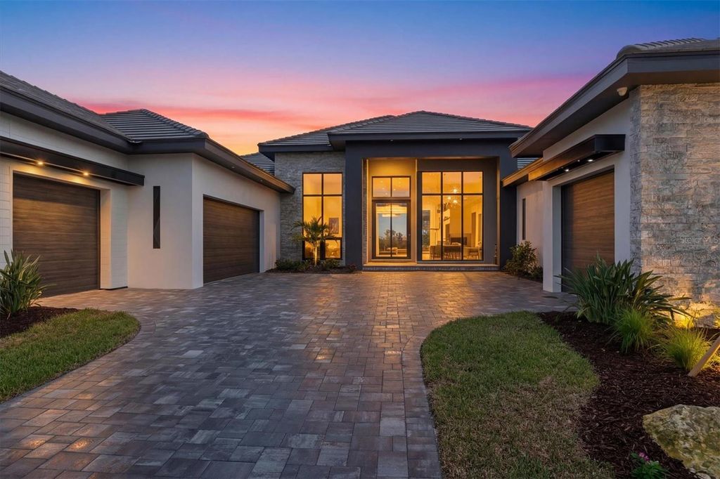 Photo of 262 Crystal Waters Drive, Sarasota, FL 34240 (MLS # A4687651)