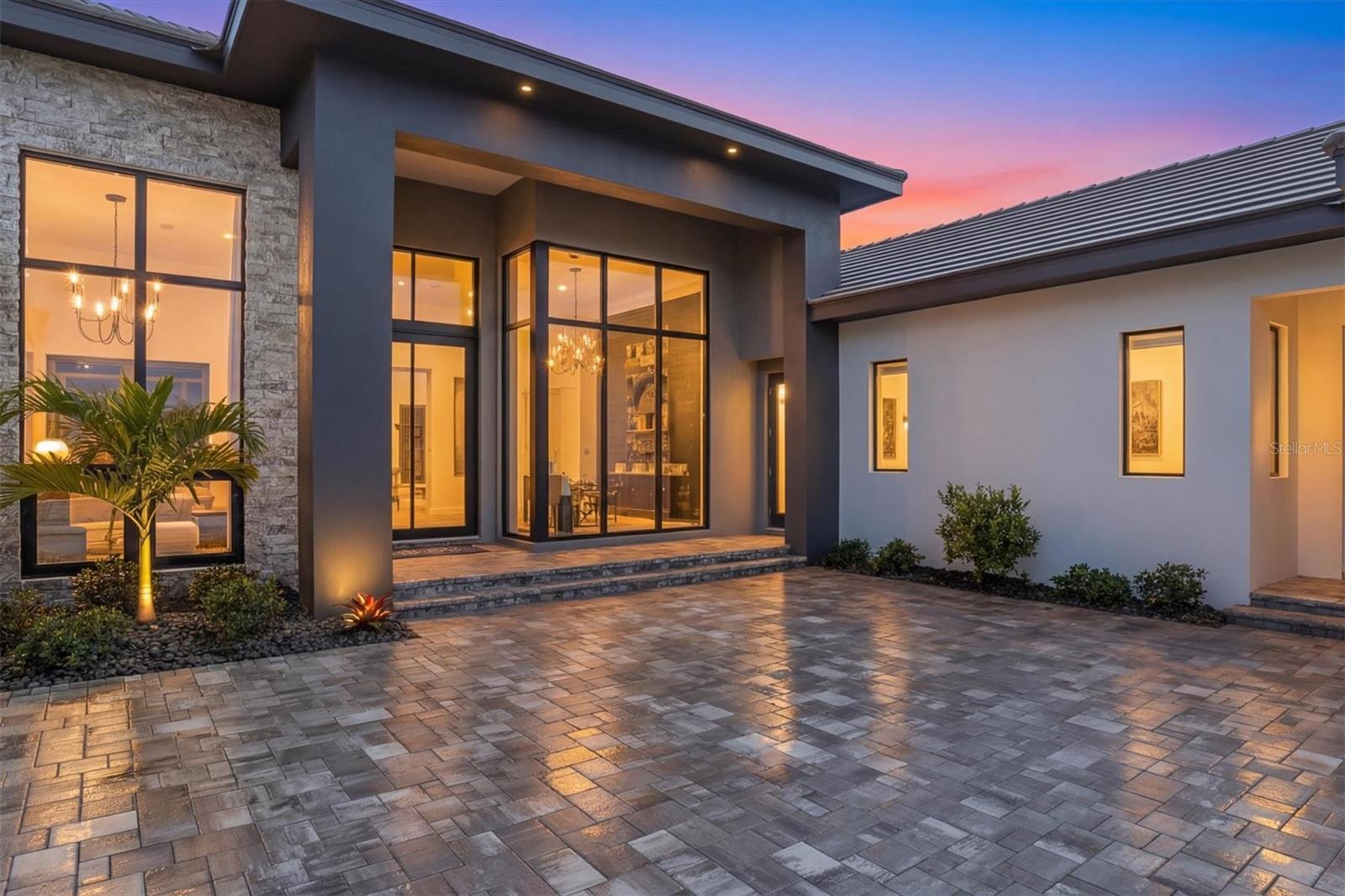 262 CRYSTAL WATERS DRIVE