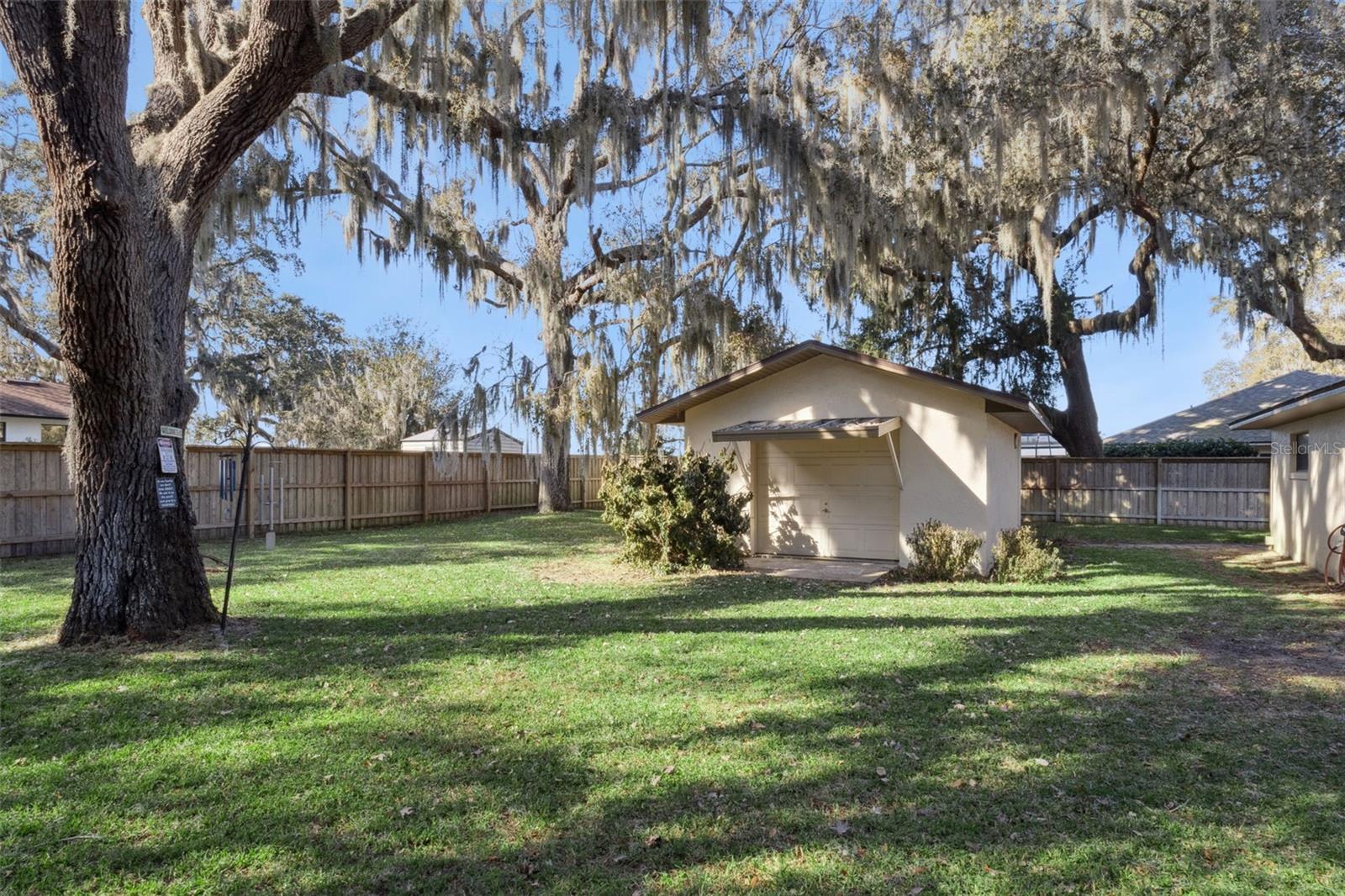 HOWEY GRIFFIN VILLAGE - Residential