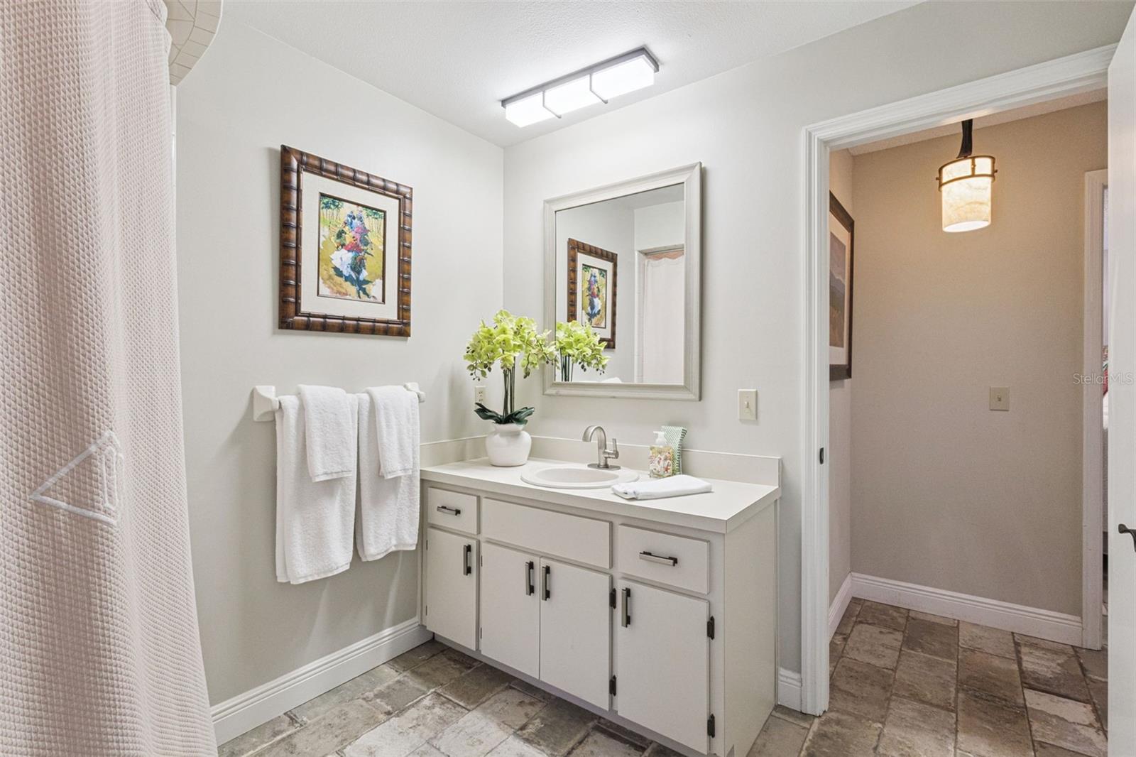 HOWEY GRIFFIN VILLAGE - Residential