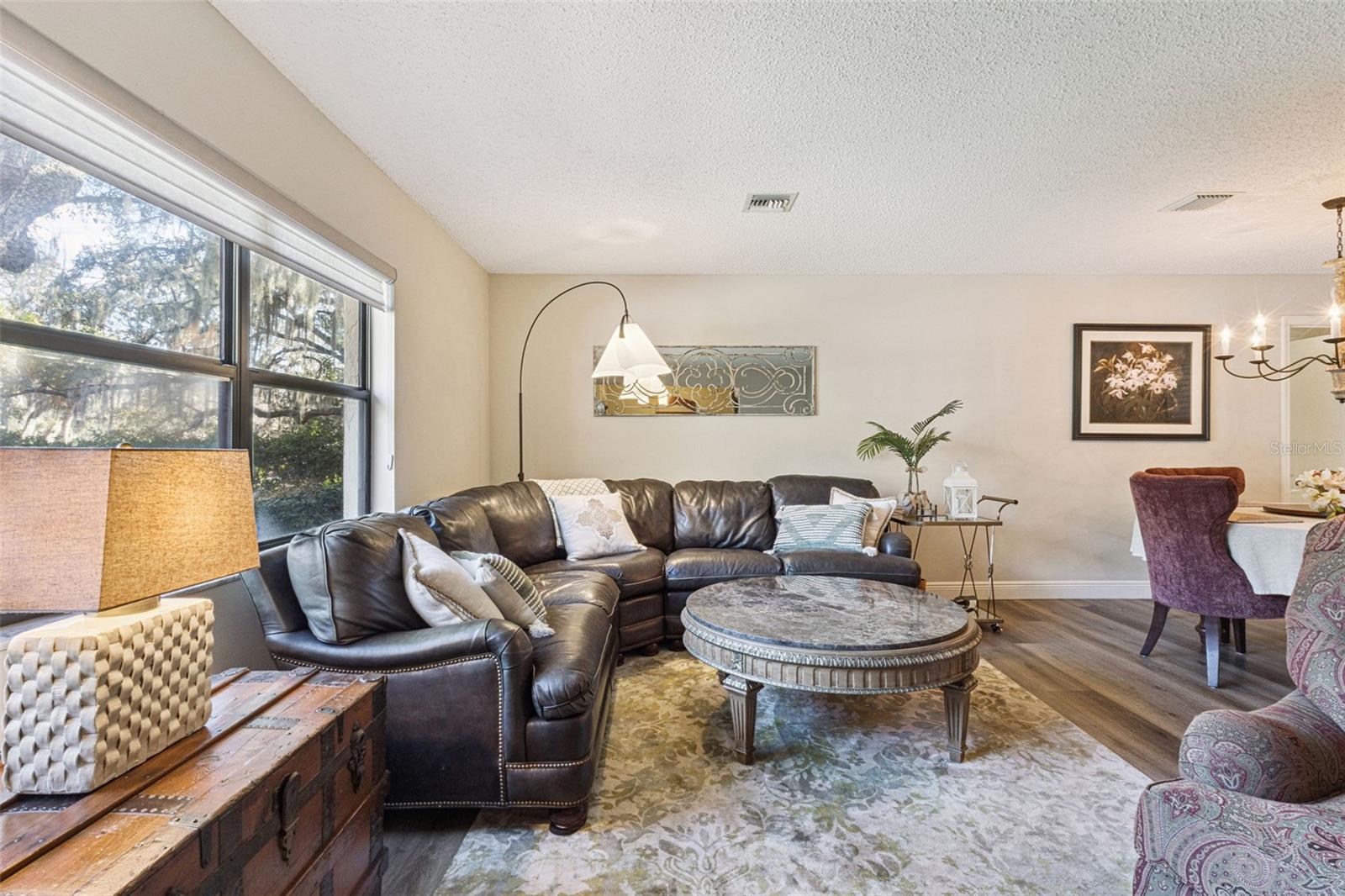 1105 N VALENCIA AVENUE