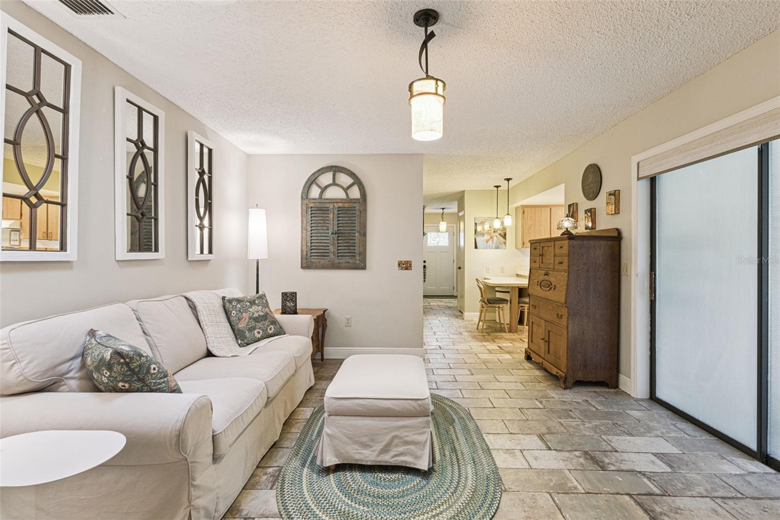 HOWEY GRIFFIN VILLAGE - Residential