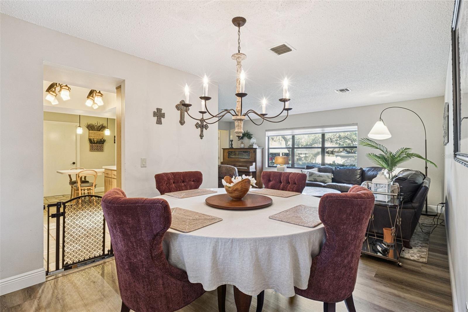 HOWEY GRIFFIN VILLAGE - Residential