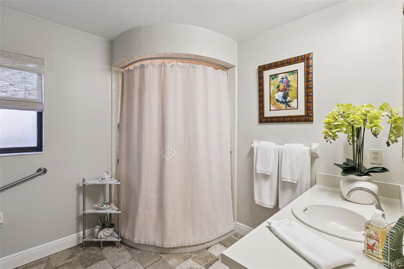 HOWEY GRIFFIN VILLAGE - Residential