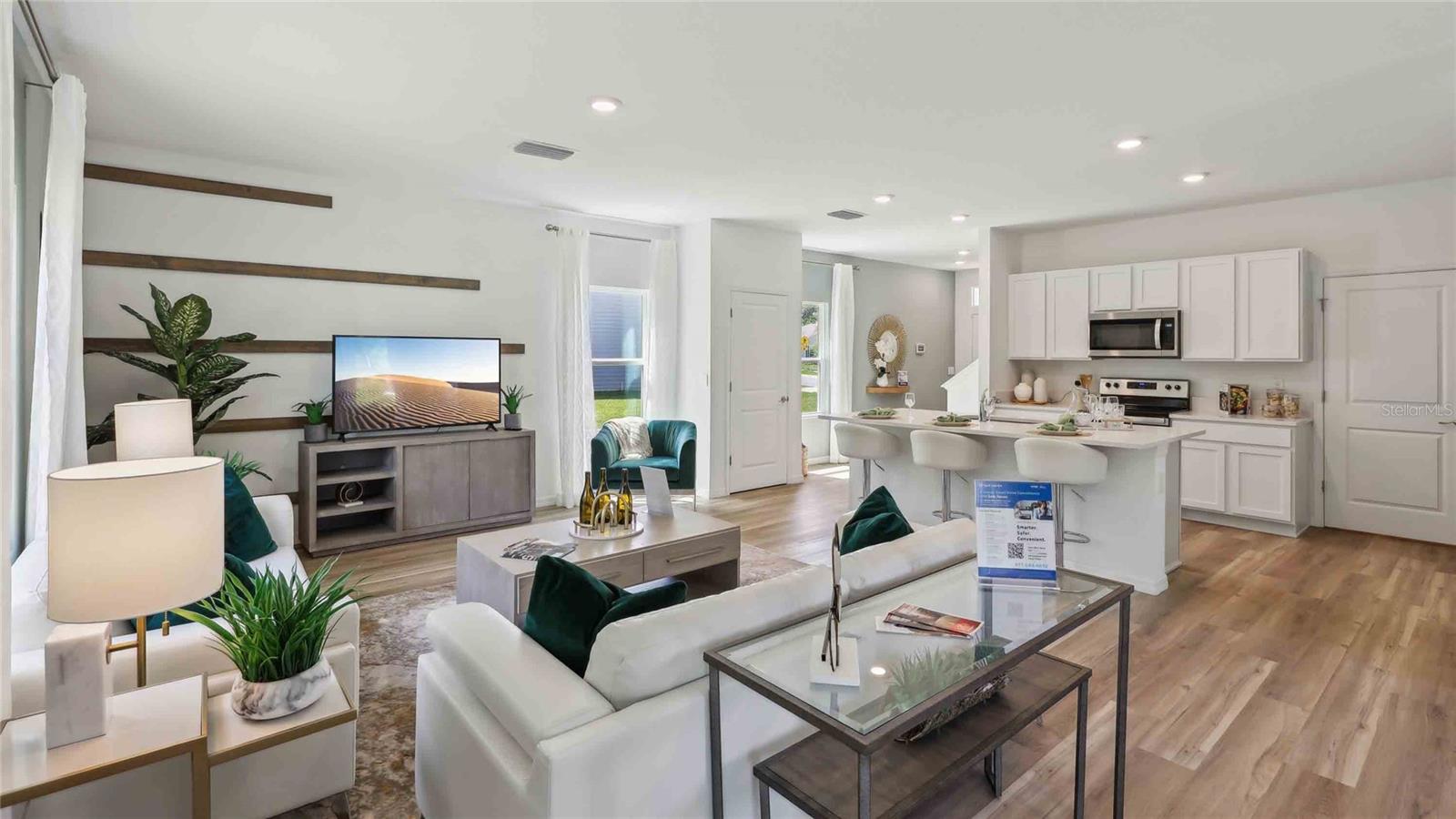 SHERMAN OAKS - Residential