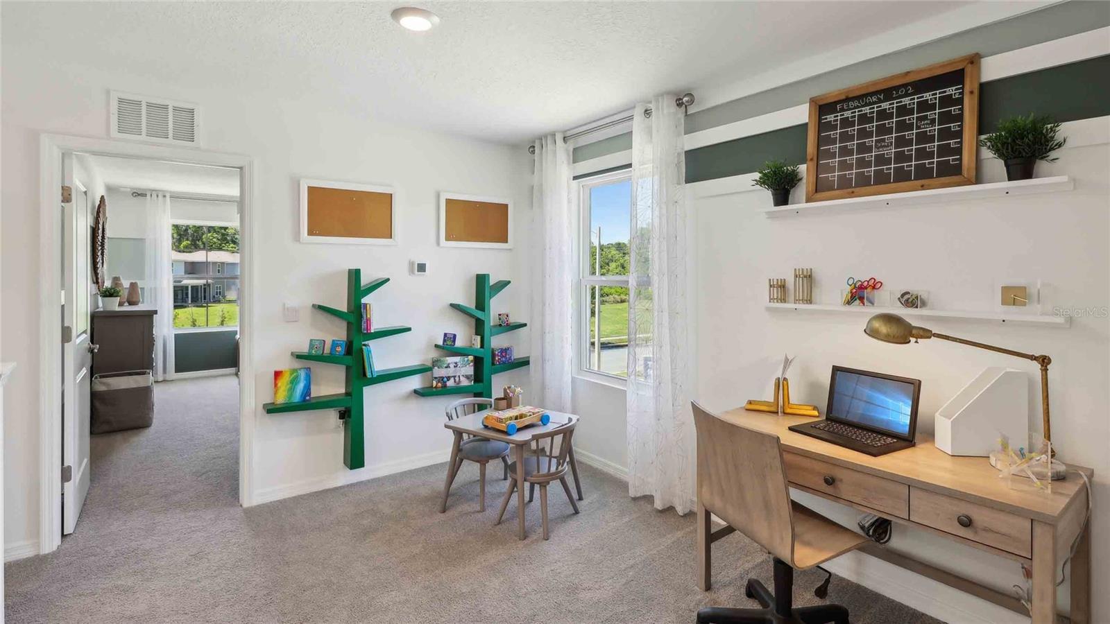 SHERMAN OAKS - Residential