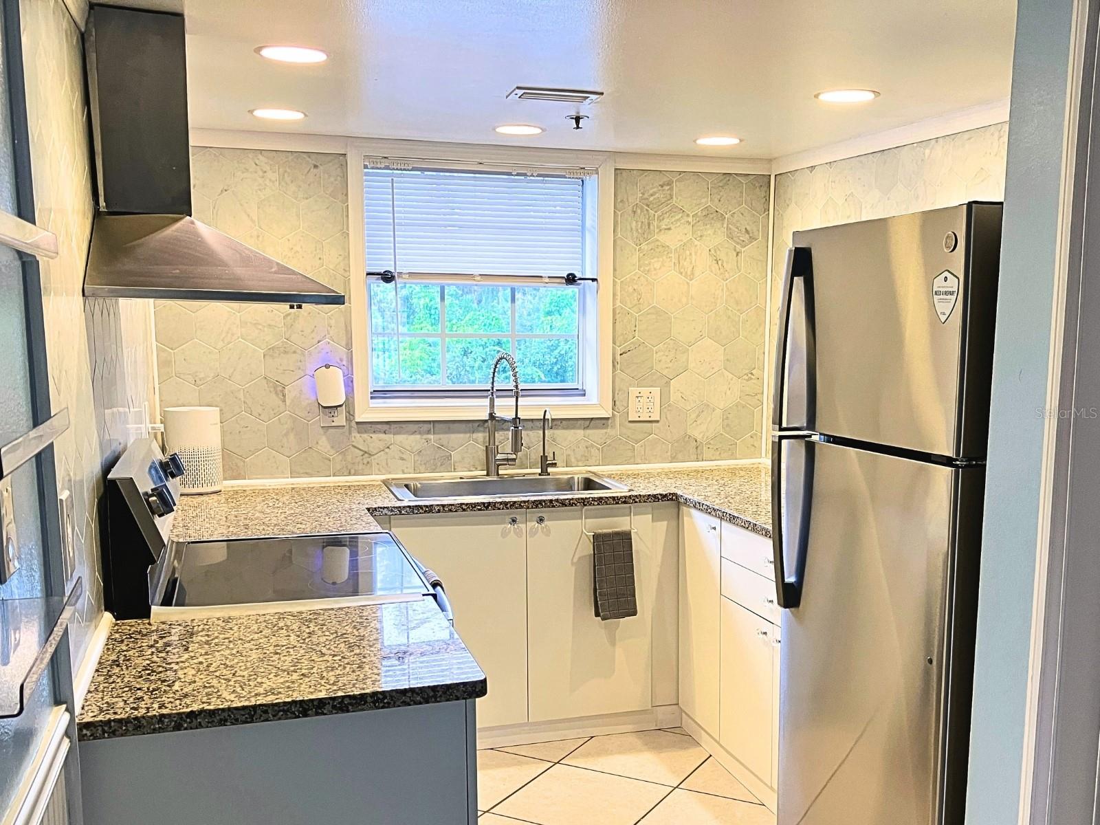 2164 VISTA DEL SOL CIRCLE 523