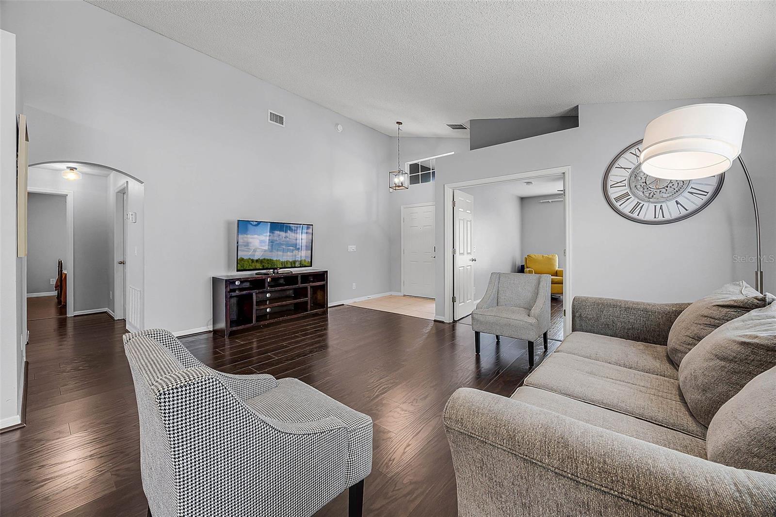 308 LARGOVISTA DRIVE