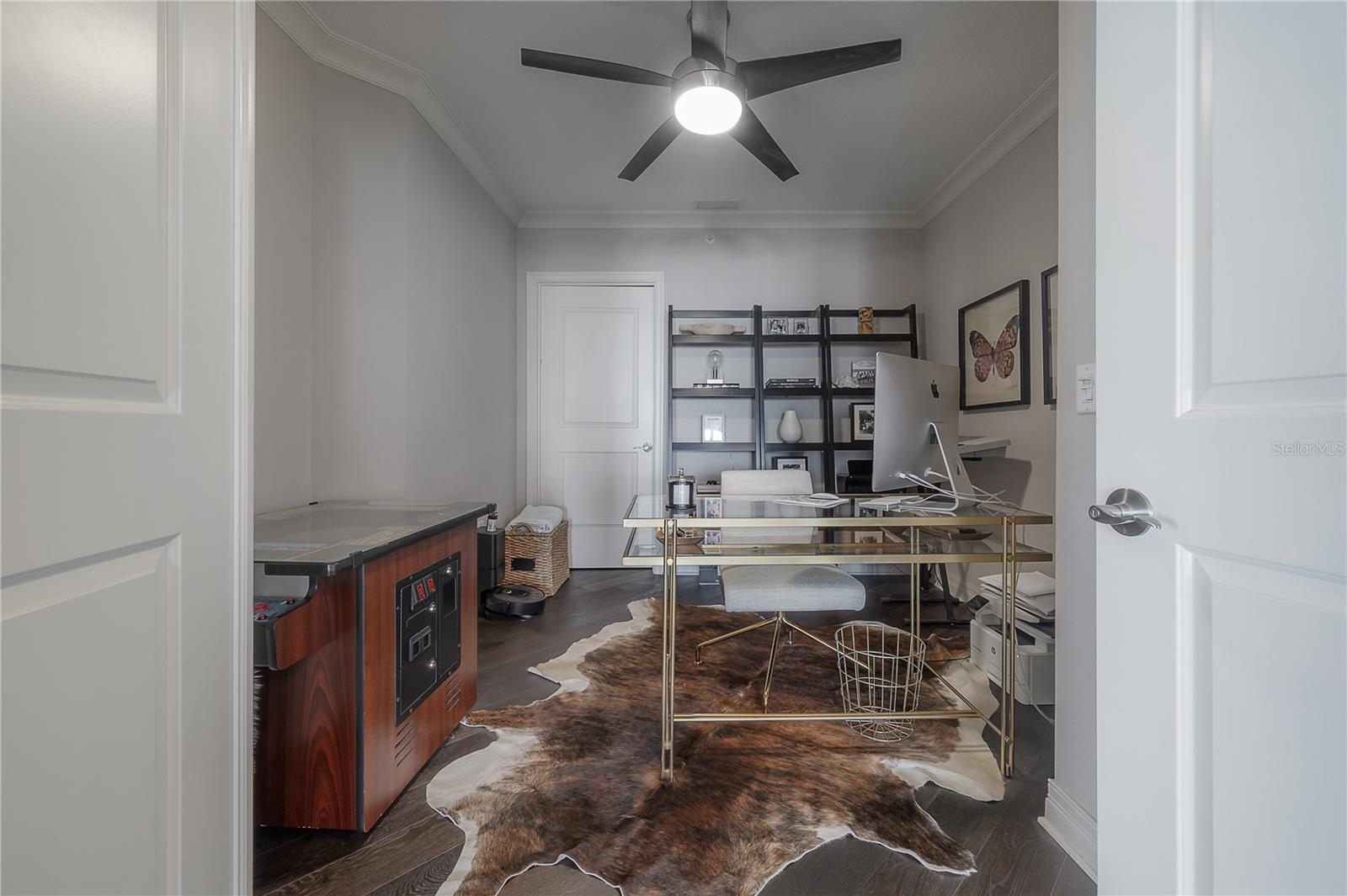 TOWERS OF CHANNELSIDE CONDO - Residential Lease