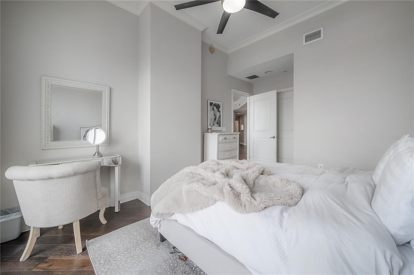TOWERS OF CHANNELSIDE CONDO - Residential Lease