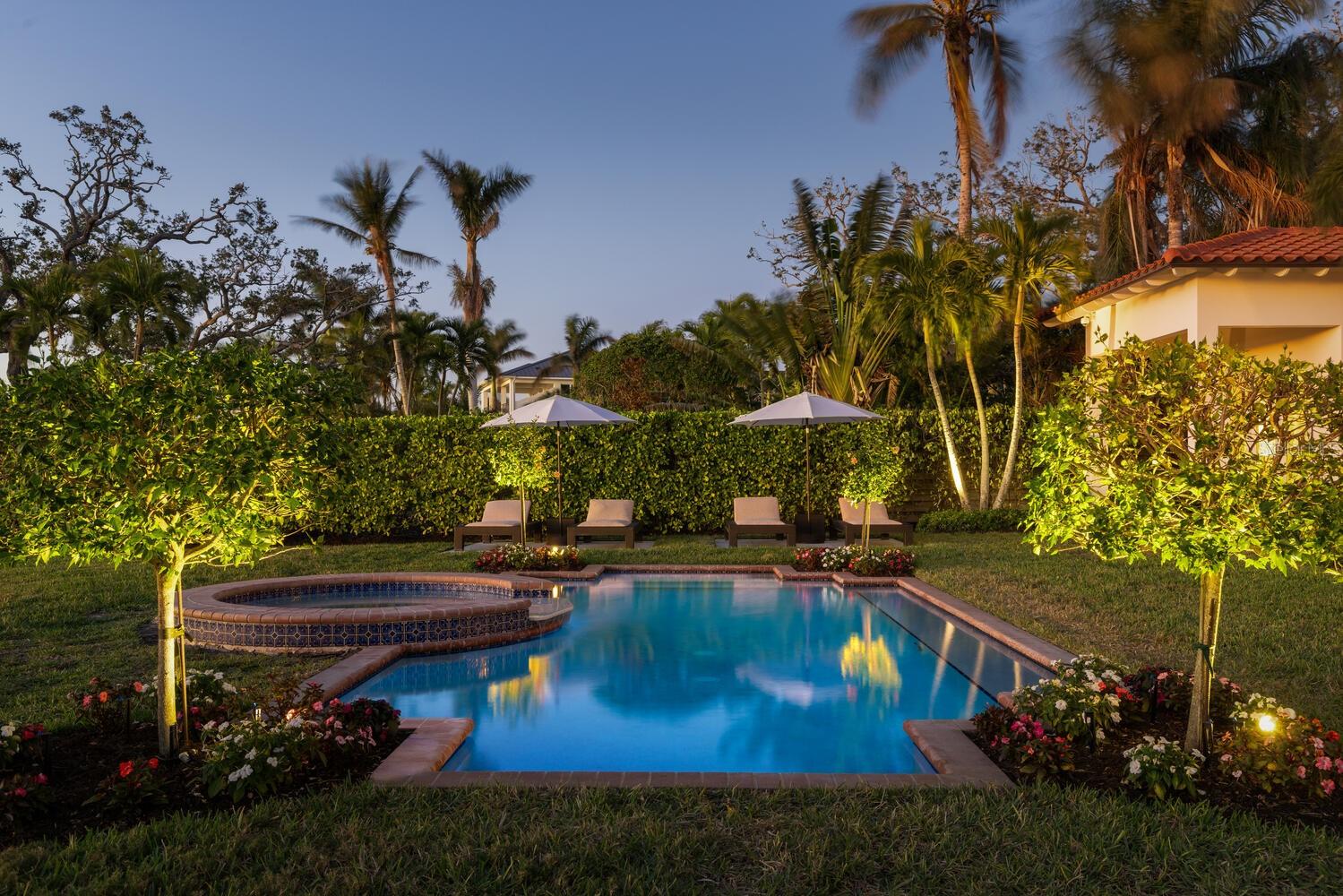 RED ROCK TERRACE - Residential