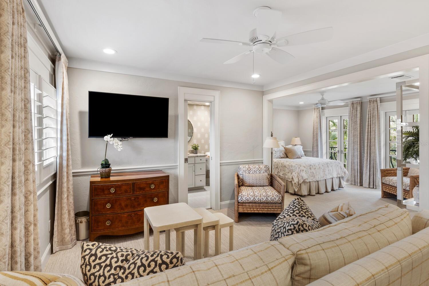 RED ROCK TERRACE - Residential