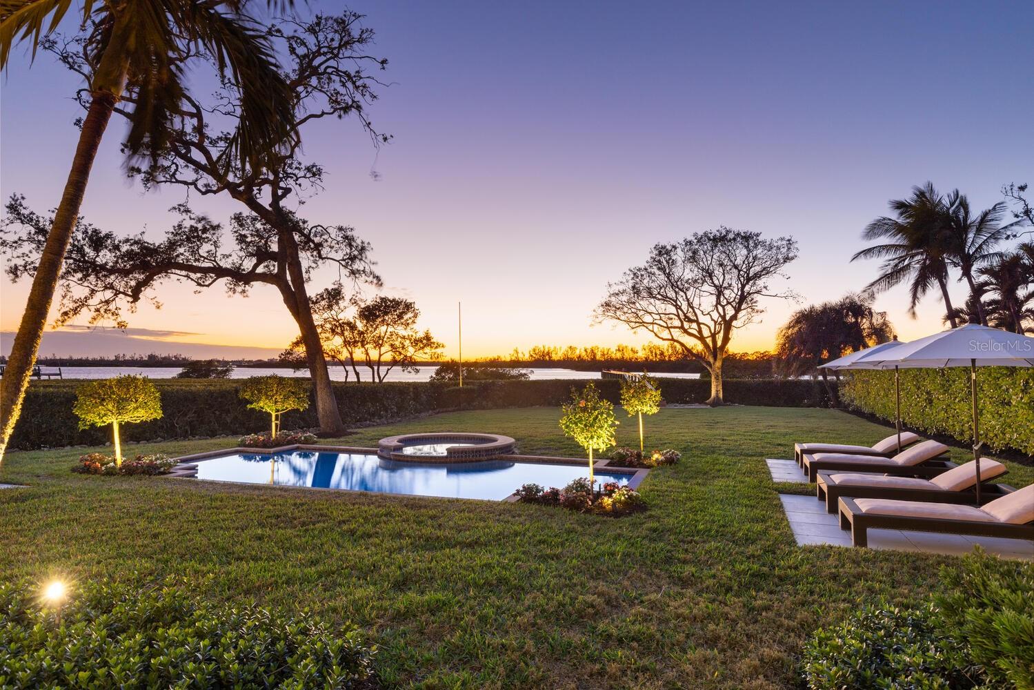 RED ROCK TERRACE - Residential