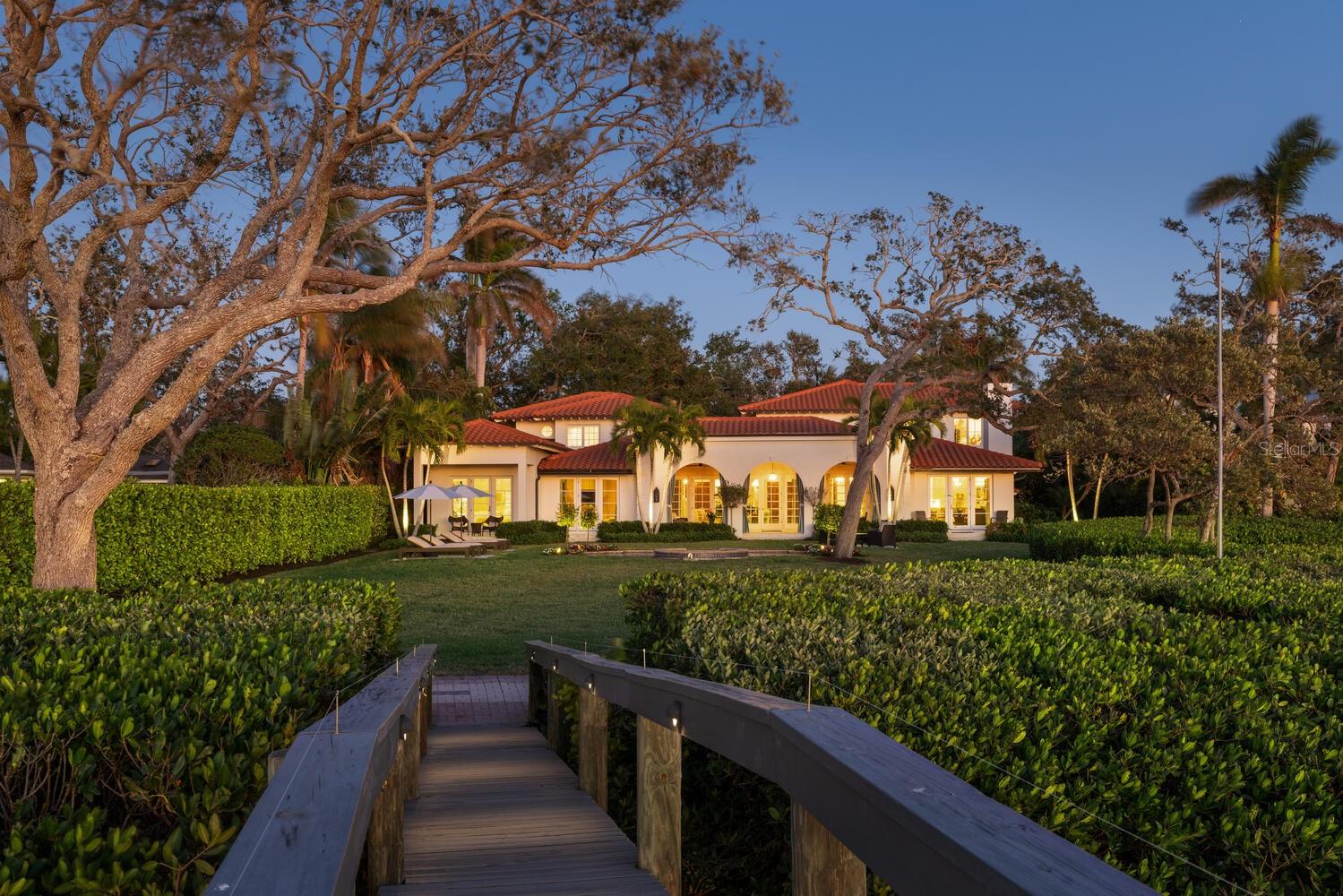 RED ROCK TERRACE - Residential