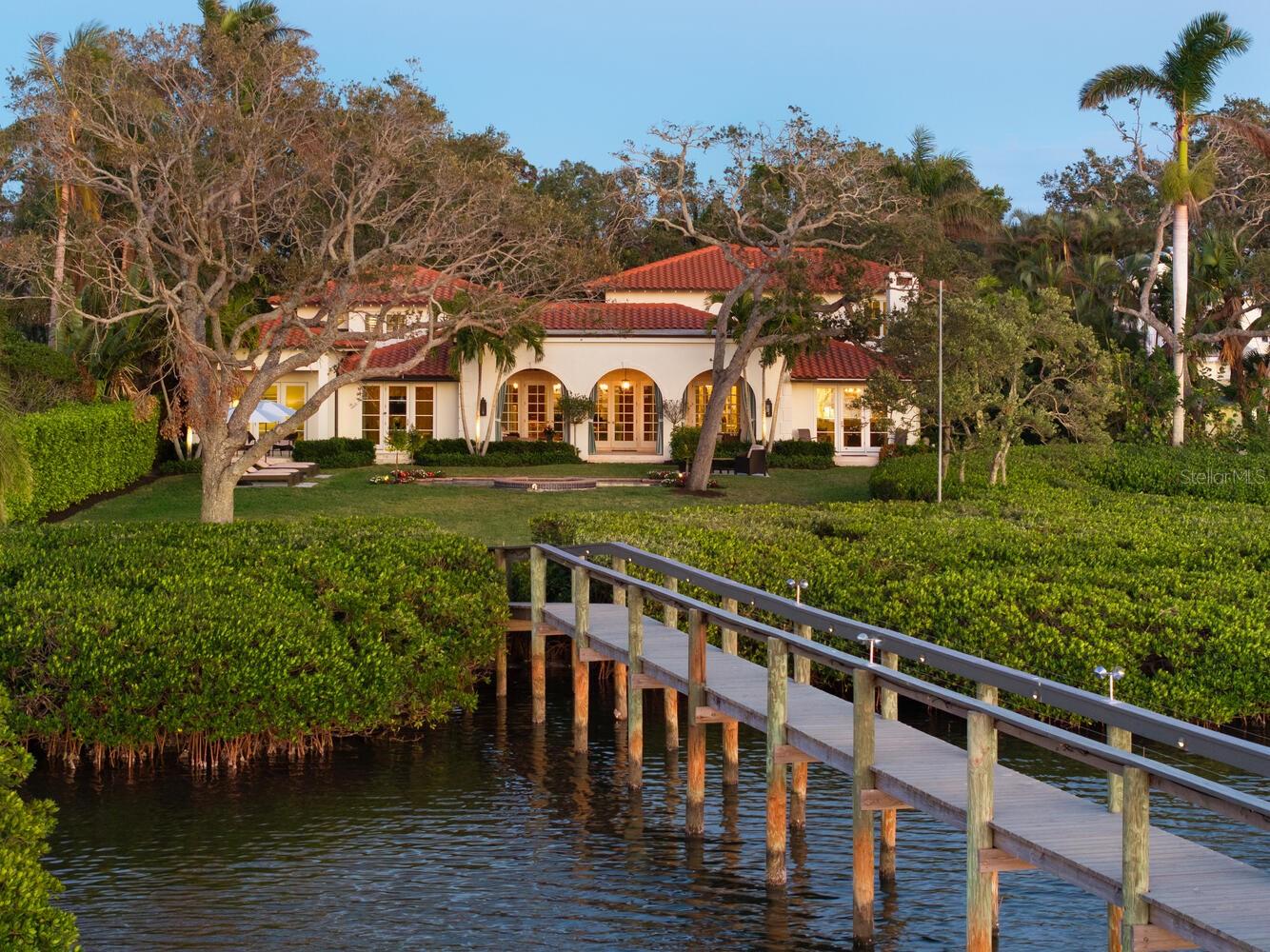 RED ROCK TERRACE - Residential