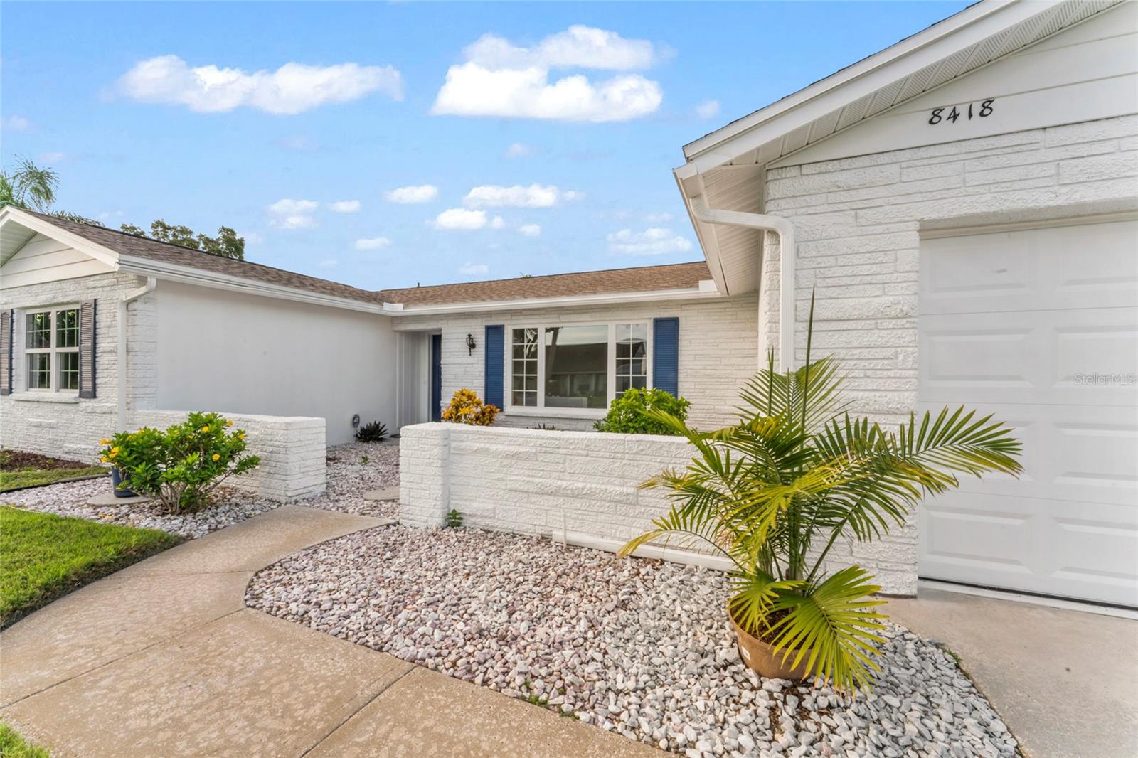 8418 FLAGSTONE DRIVE