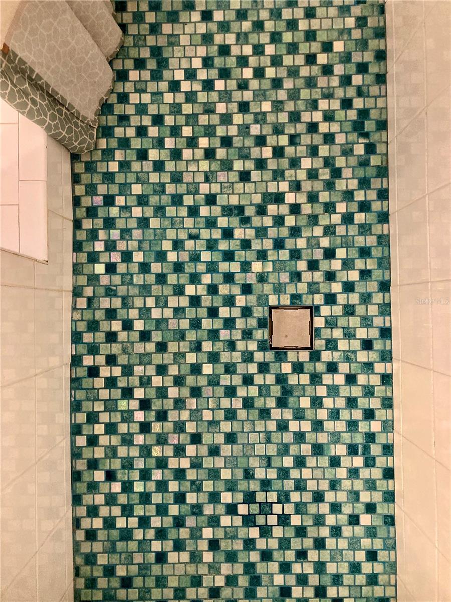 BAYSHORES - Residential